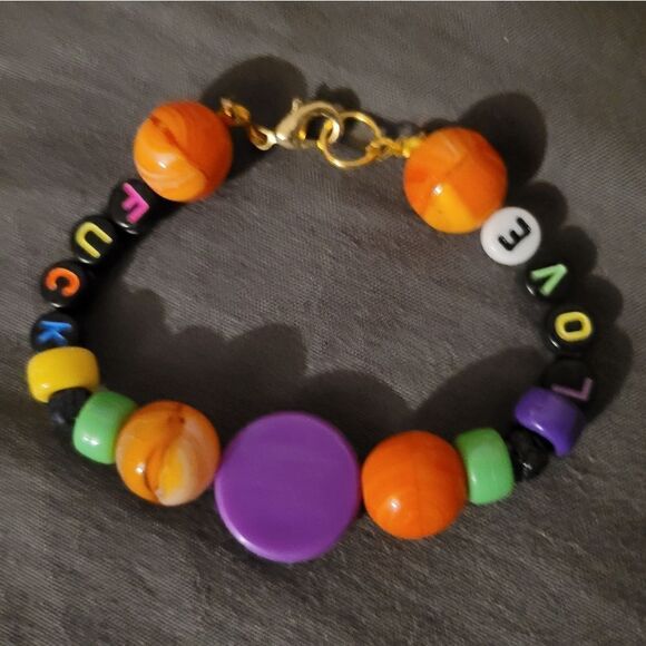 Fck love! valentines 💝 day bracelet - Picture 4 of 10